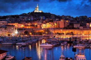 Marseille vieux port canebière joli appartement